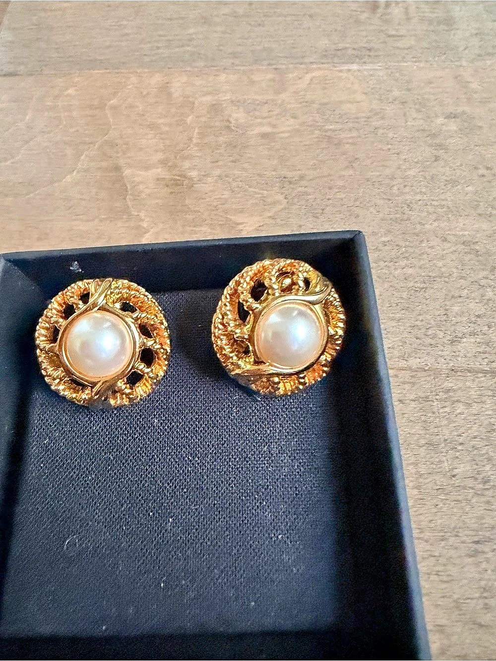 Vintage Napier Gold Pearl Clip-On Earrings Like New